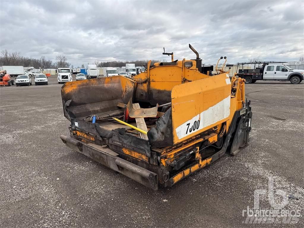 LeeBoy L7000T Асфальтовкладачі