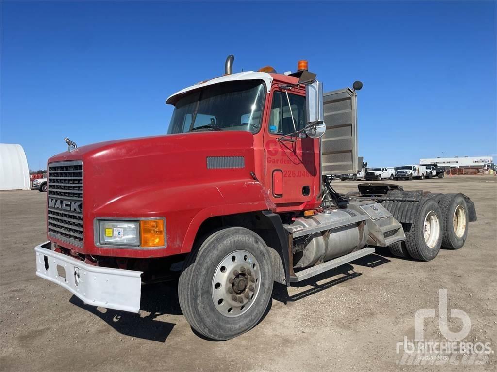 Mack CH600 Тягачі