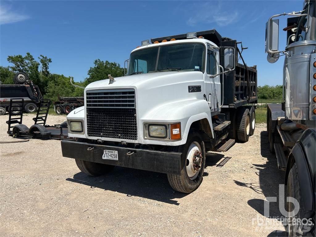 Mack CH613 Самоскиди