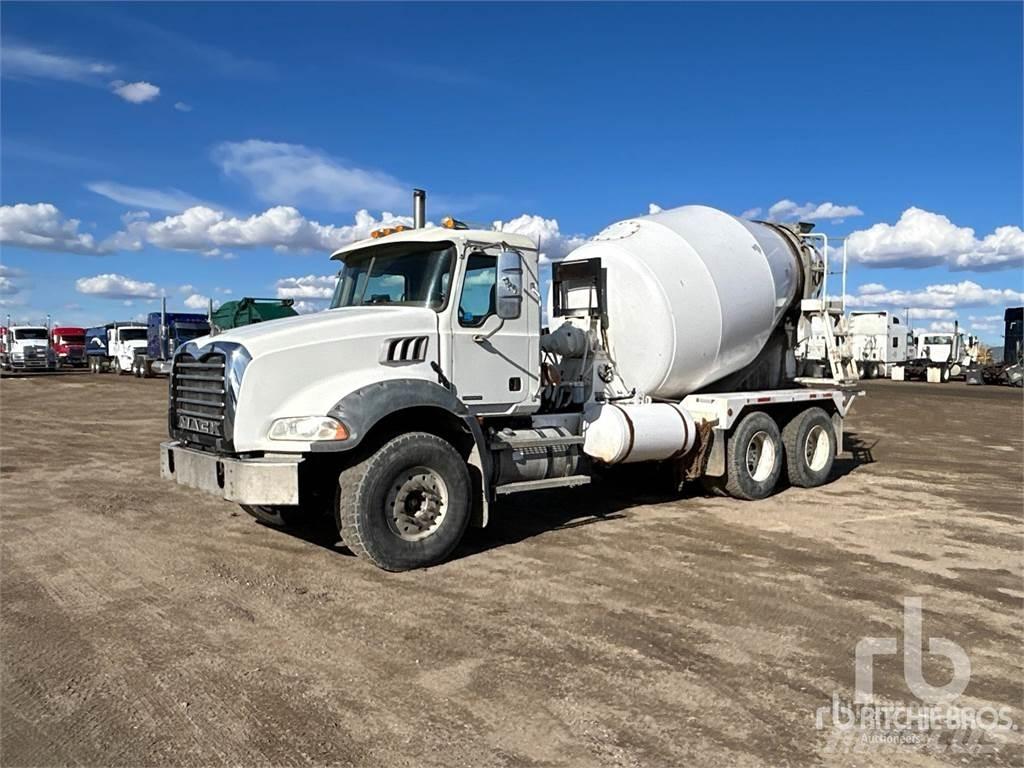 Mack CT713 Бетономішалки (Автобетонозмішувачі)