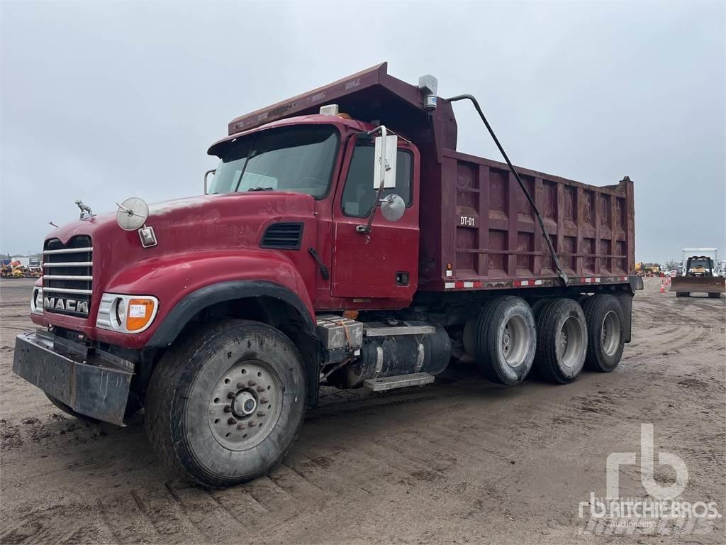 Mack CV713 Самоскиди