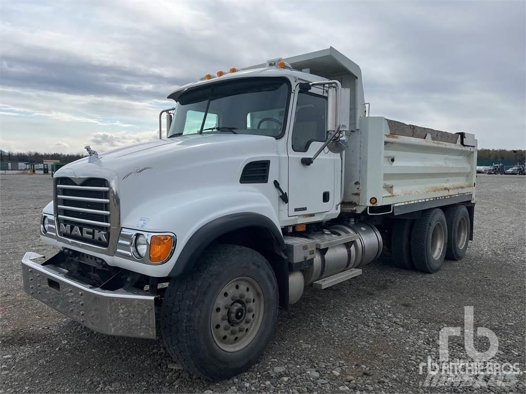 Mack CV713 Самоскиди