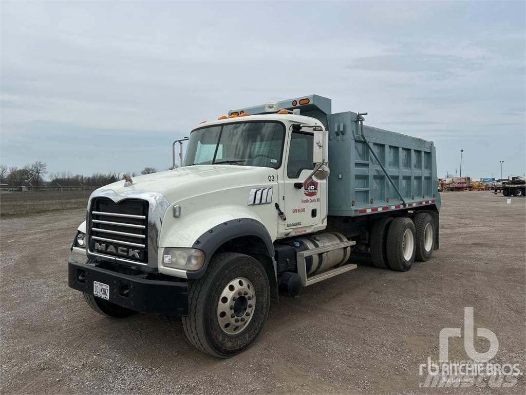 Mack GU713 Самоскиди