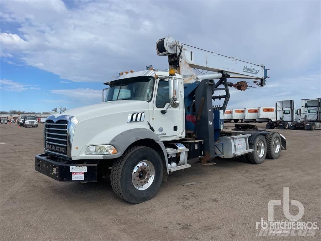 Mack GU813 Автокрани