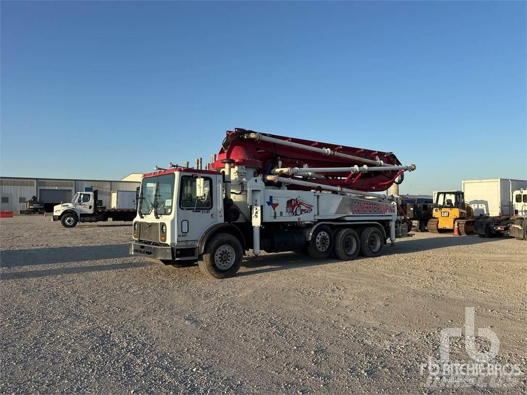 Mack MR Бетономішалки (Автобетонозмішувачі)