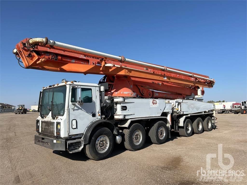 Mack MR688S Бетономішалки (Автобетонозмішувачі)