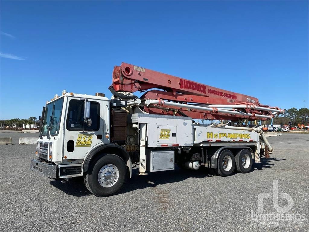 Mack MRU613 Бетономішалки (Автобетонозмішувачі)