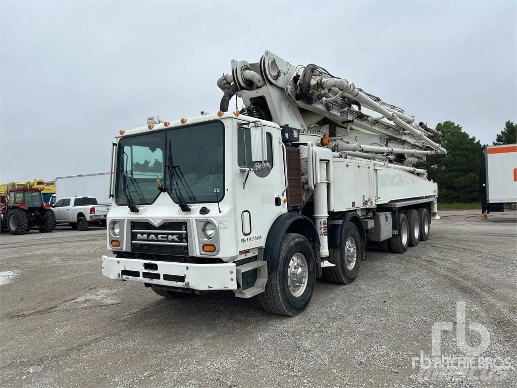 Mack MRU613 Бетономішалки (Автобетонозмішувачі)