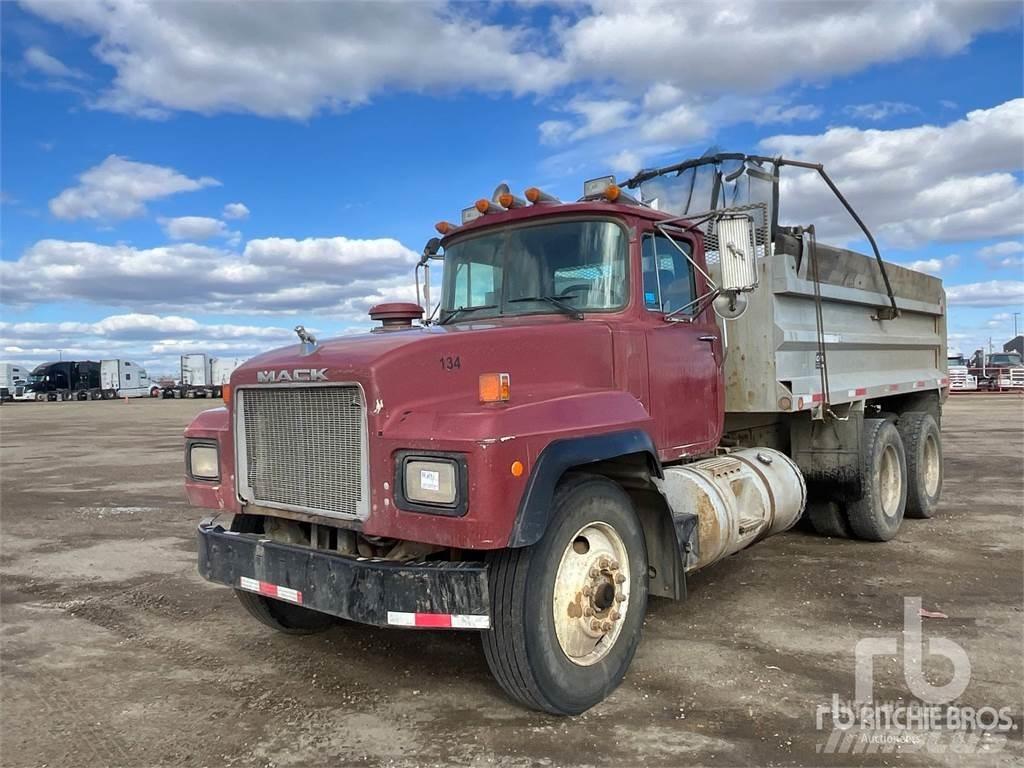 Mack RD688S Самоскиди