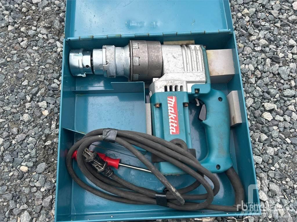 Makita 6922NB Будтехніка - Інші