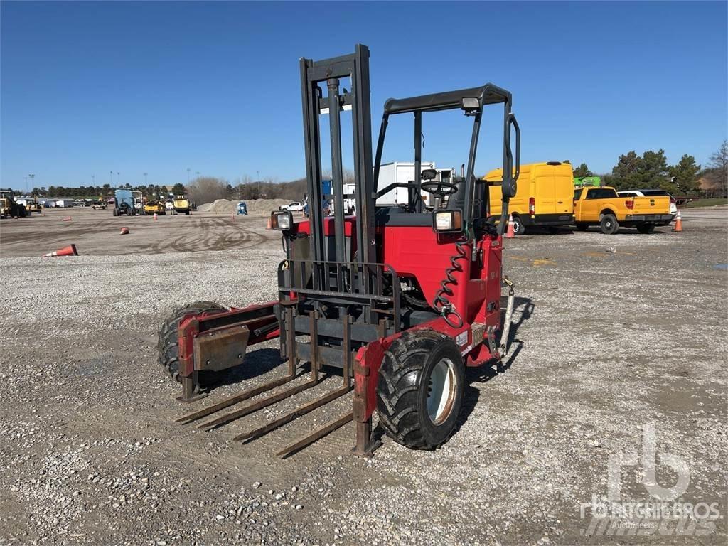 Moffett M50 Навантажувачі підвищеної прохідності