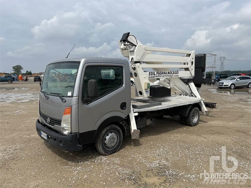 Nissan CABSTAR Вишки-причепи