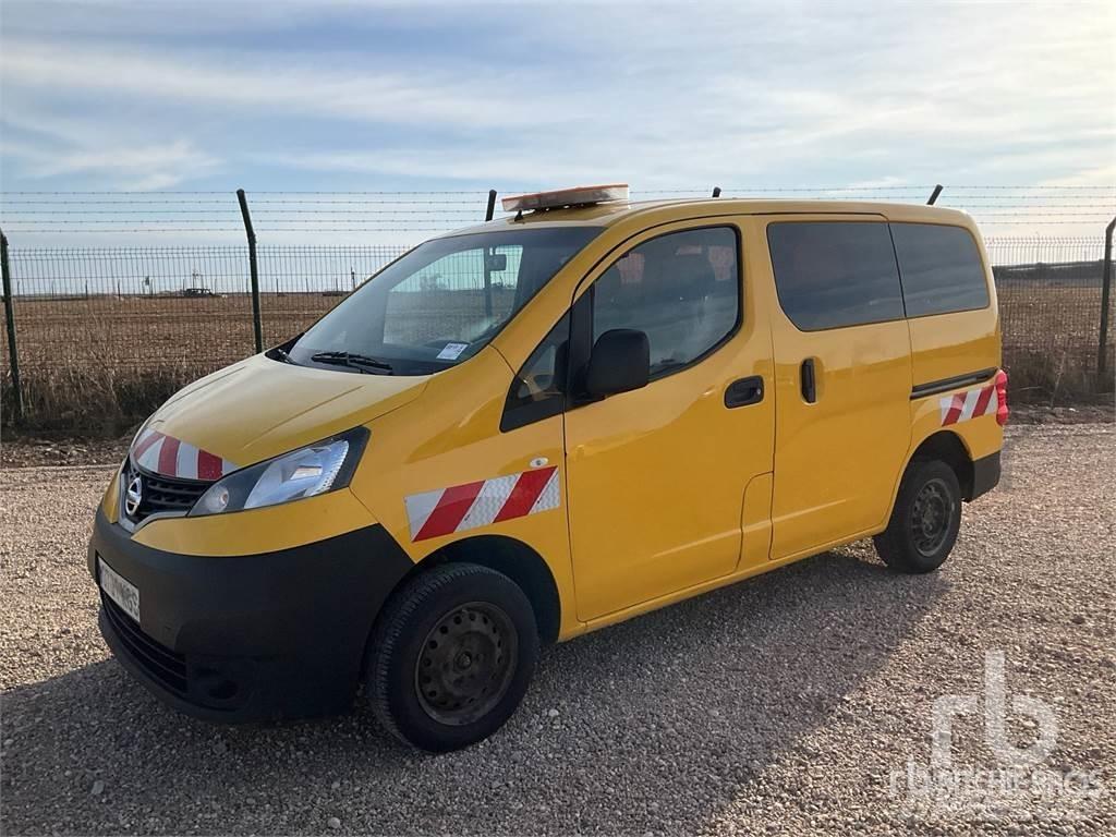 Nissan NV200 Панельні фургони