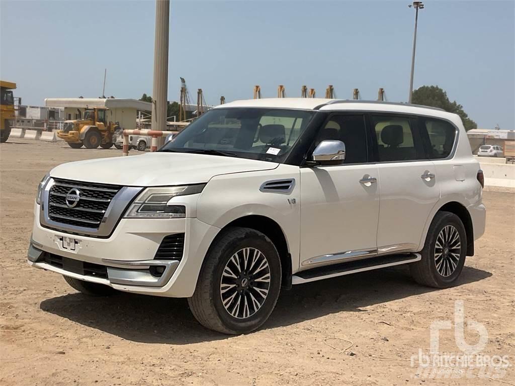 Nissan PATROL Пікапи / Бічне розвантаження
