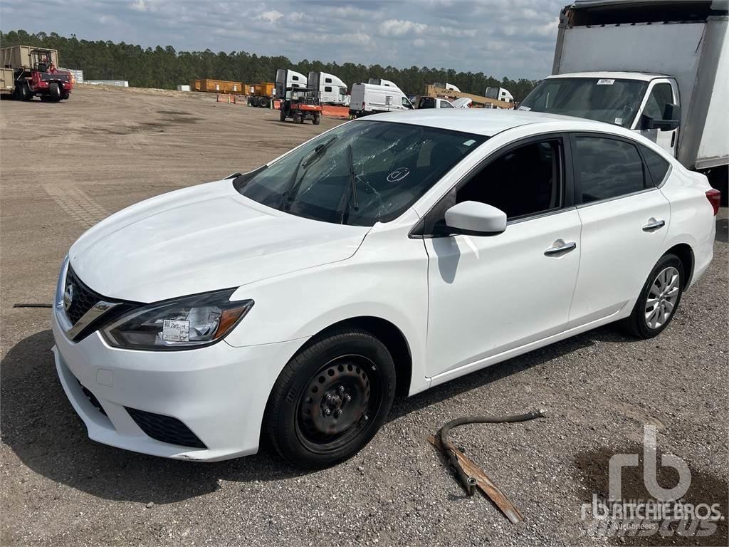 Nissan SENTRA Автомобілі