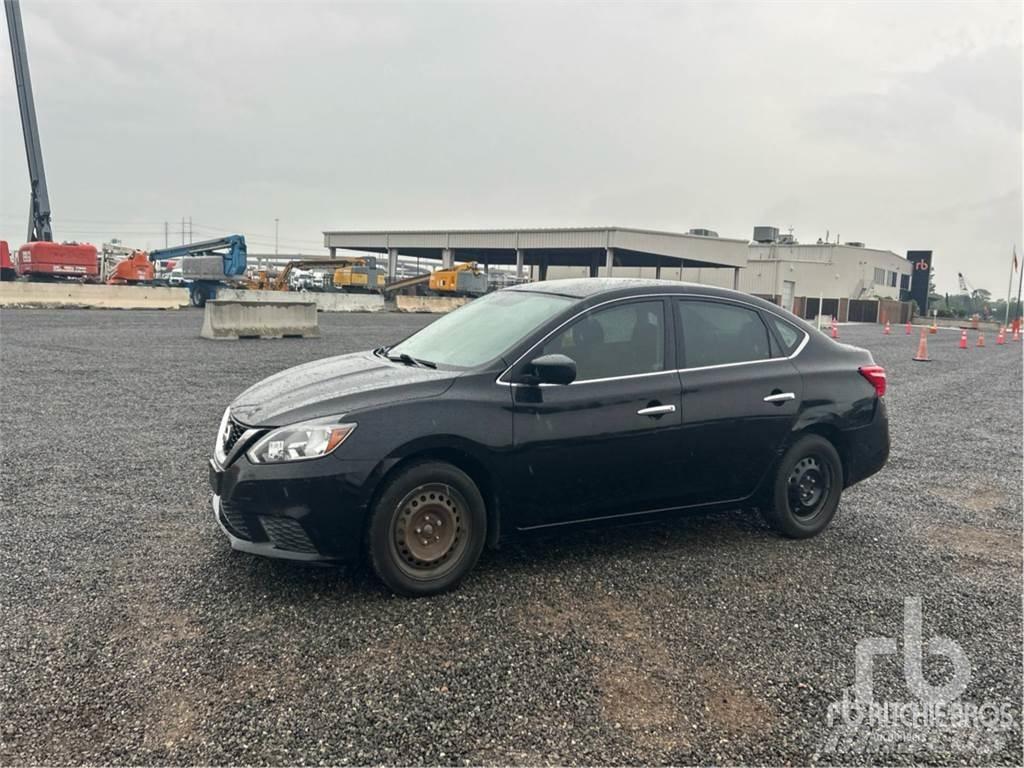 Nissan SENTRA Автомобілі