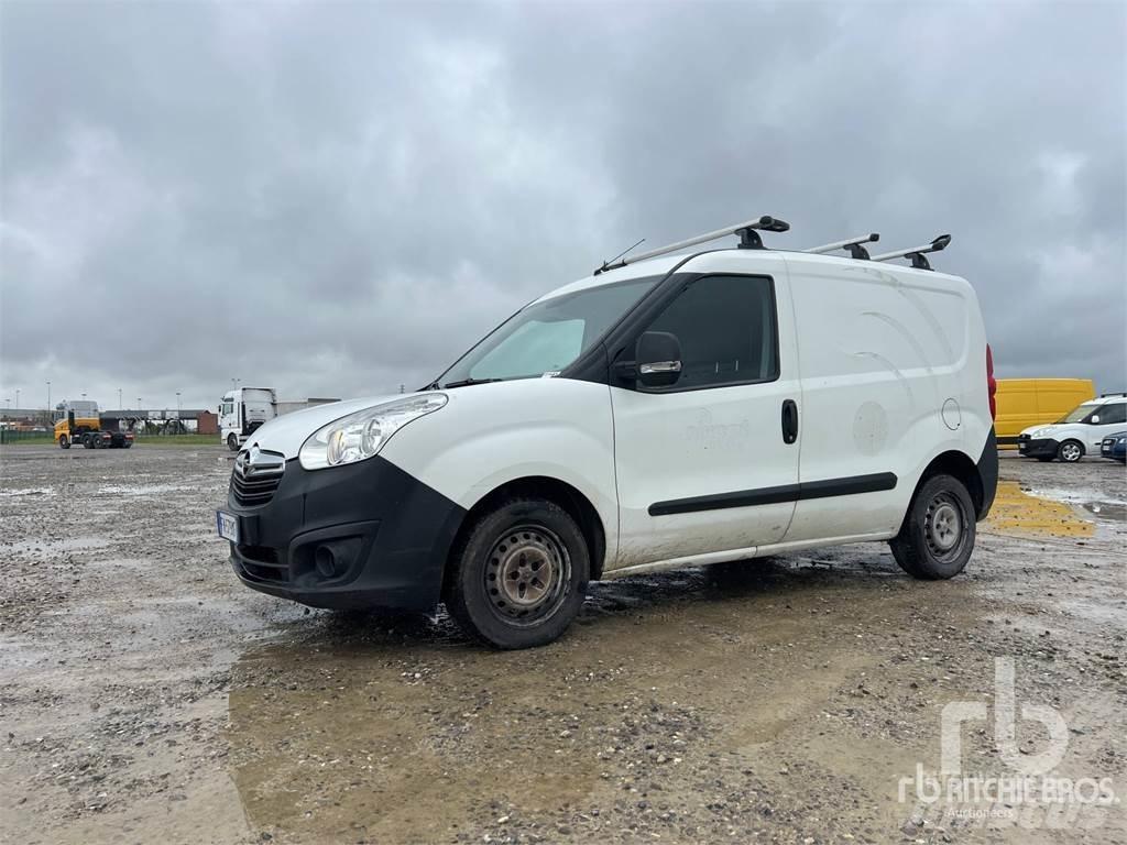 Opel COMBO Панельні фургони