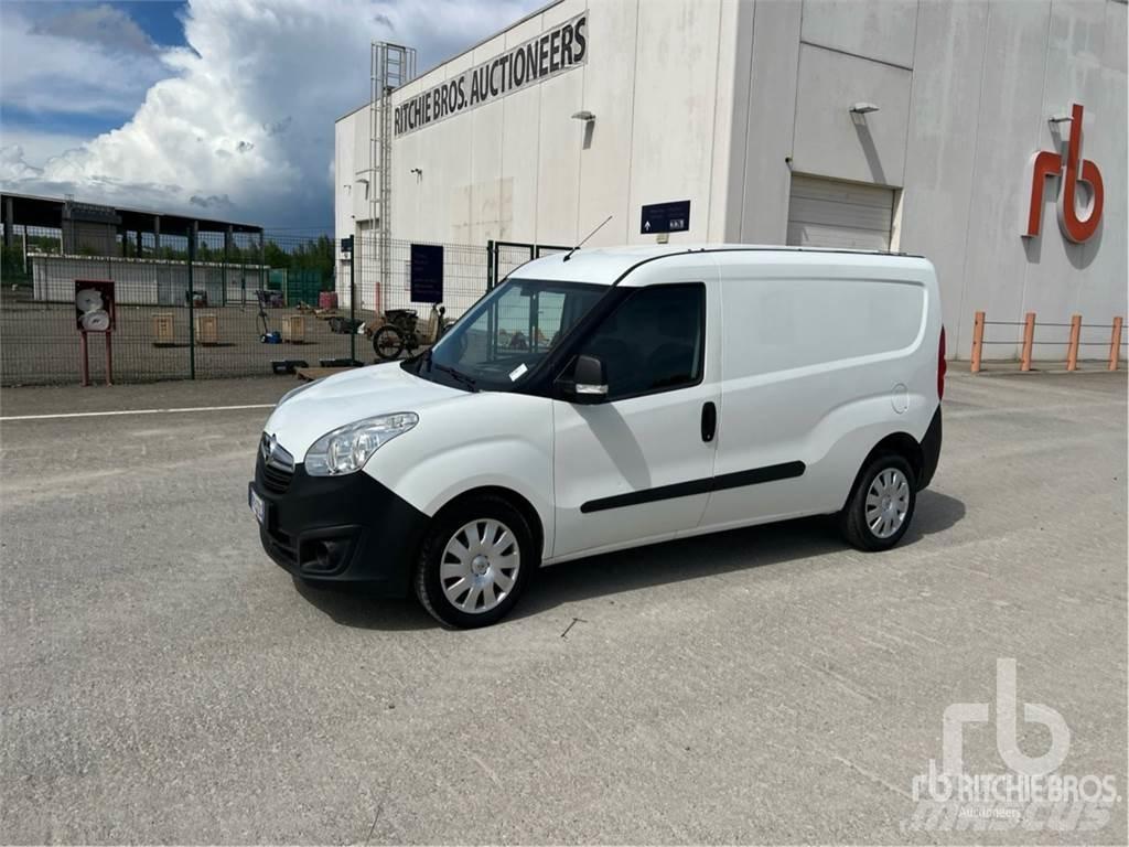 Opel COMBO Панельні фургони