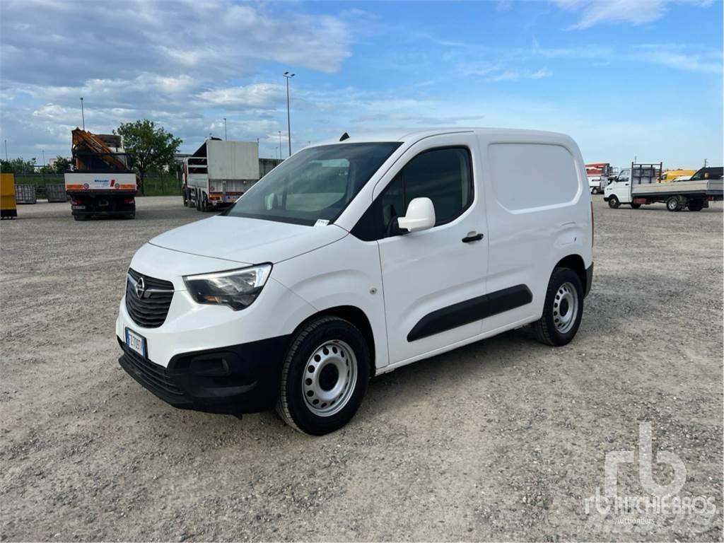 Opel COMBO Панельні фургони