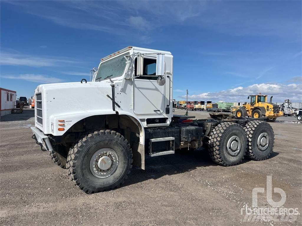 Oshkosh MK23 Тягачі