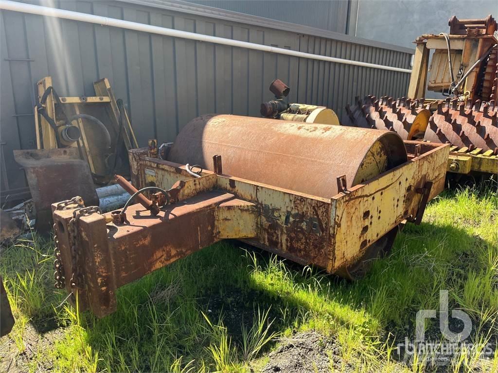 Pacific V12D Ущільнювачі грунту