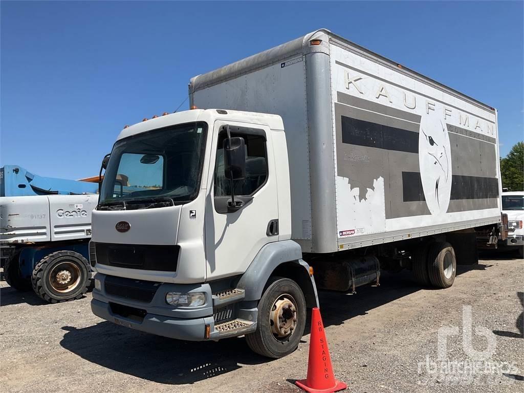 Peterbilt 220 Панельні фургони