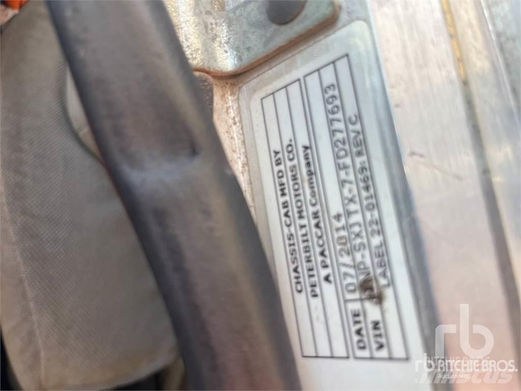 Peterbilt 365 Автокрани