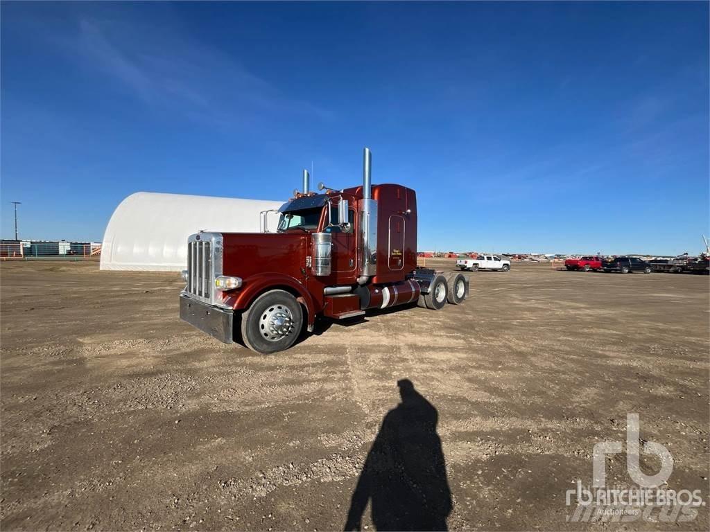 Peterbilt 388 Тягачі