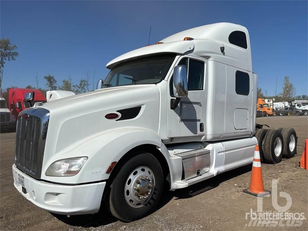 Peterbilt 587 Тягачі