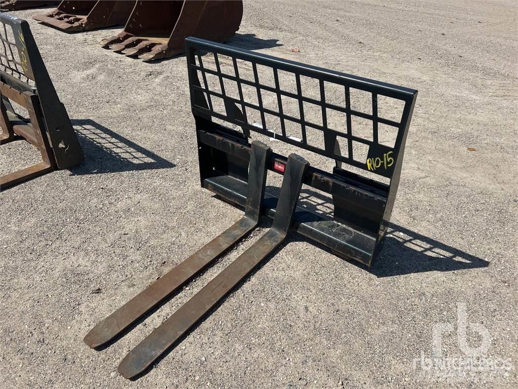  Poly Tank Вили
