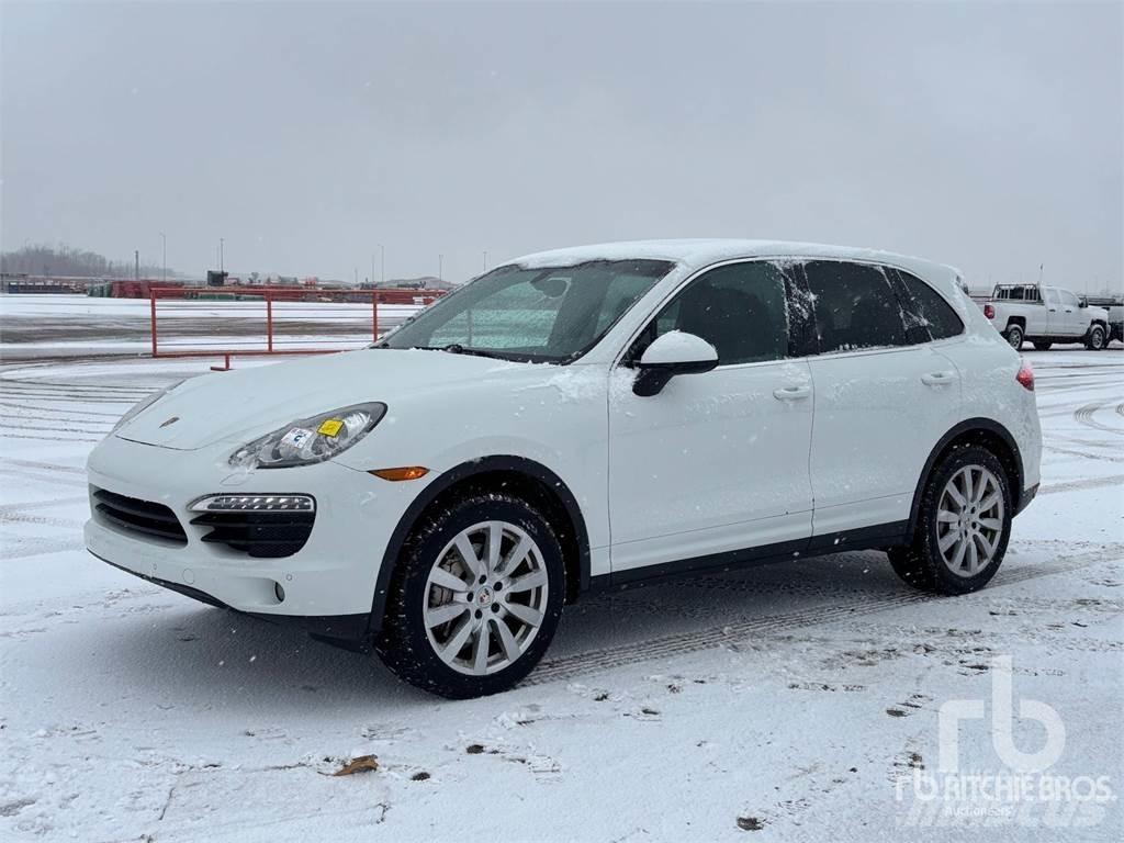 Porsche CAYENNE Пікапи / Бічне розвантаження
