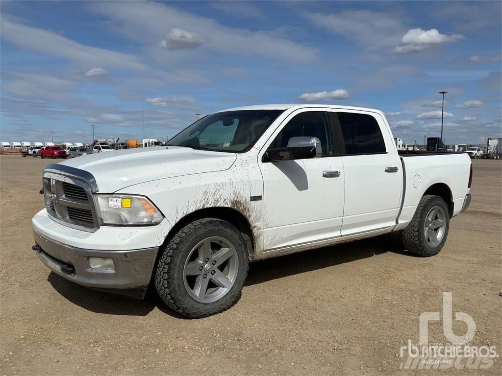 RAM 1500 Пікапи / Бічне розвантаження
