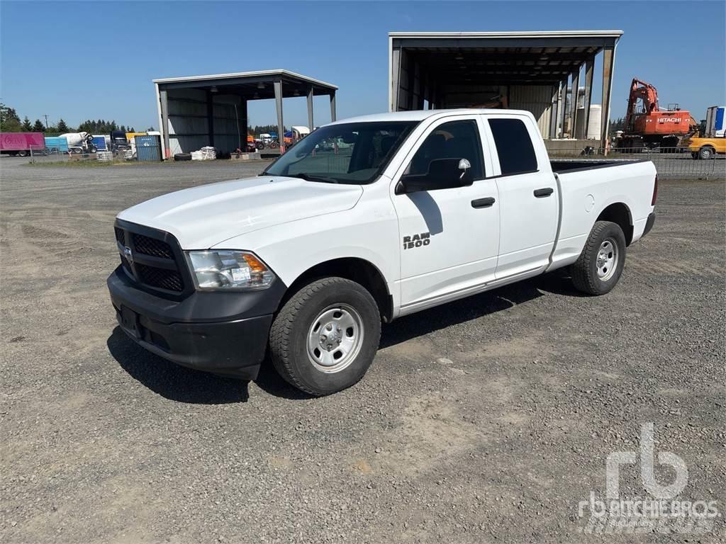 RAM 1500 Пікапи / Бічне розвантаження