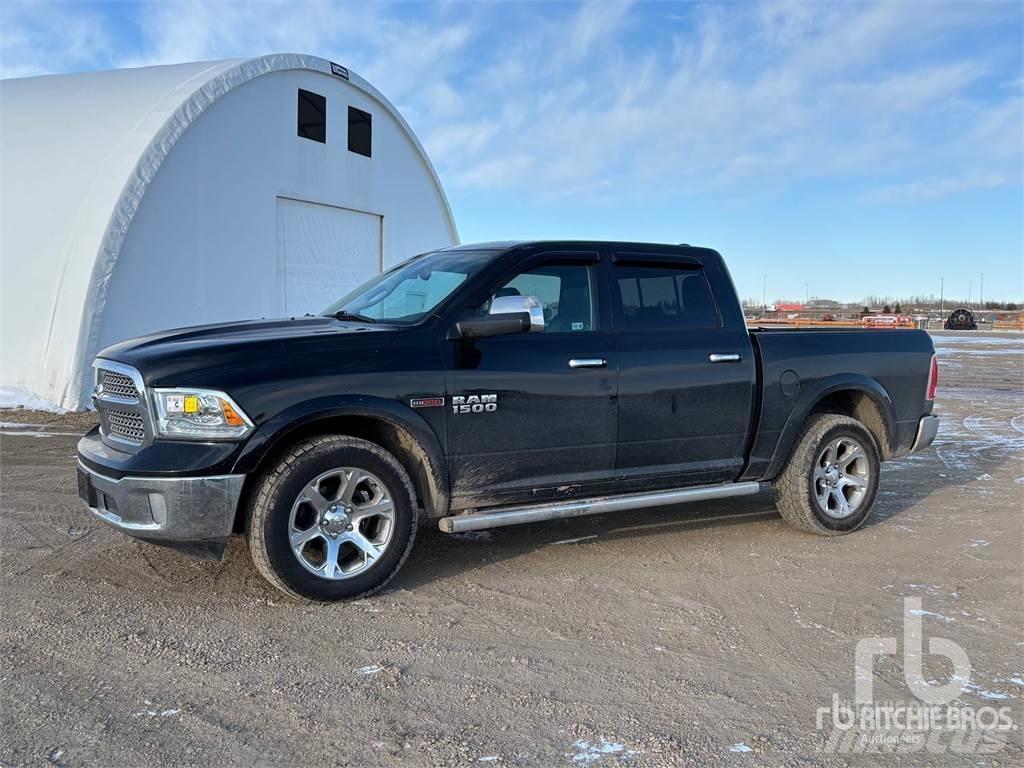 RAM 1500 Пікапи / Бічне розвантаження