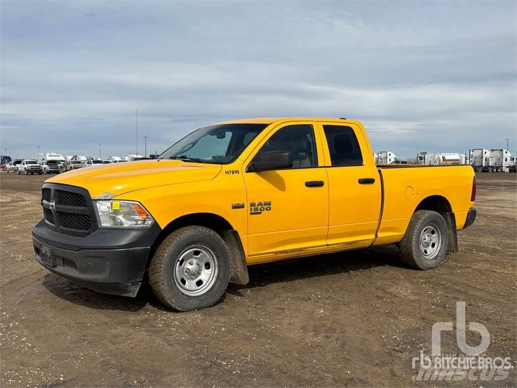 RAM 1500 Пікапи / Бічне розвантаження
