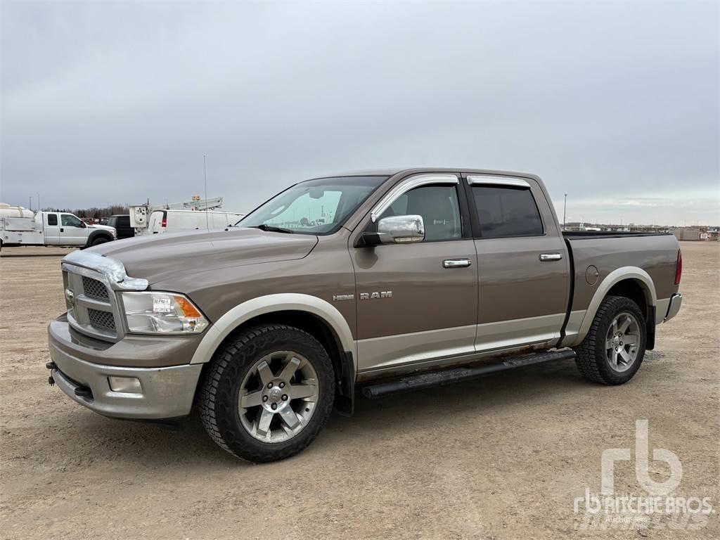 RAM 1500 Пікапи / Бічне розвантаження