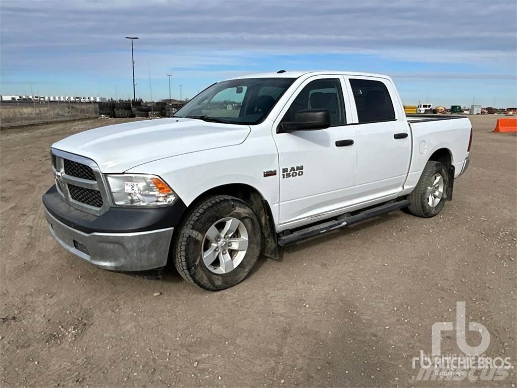 RAM 1500 Пікапи / Бічне розвантаження