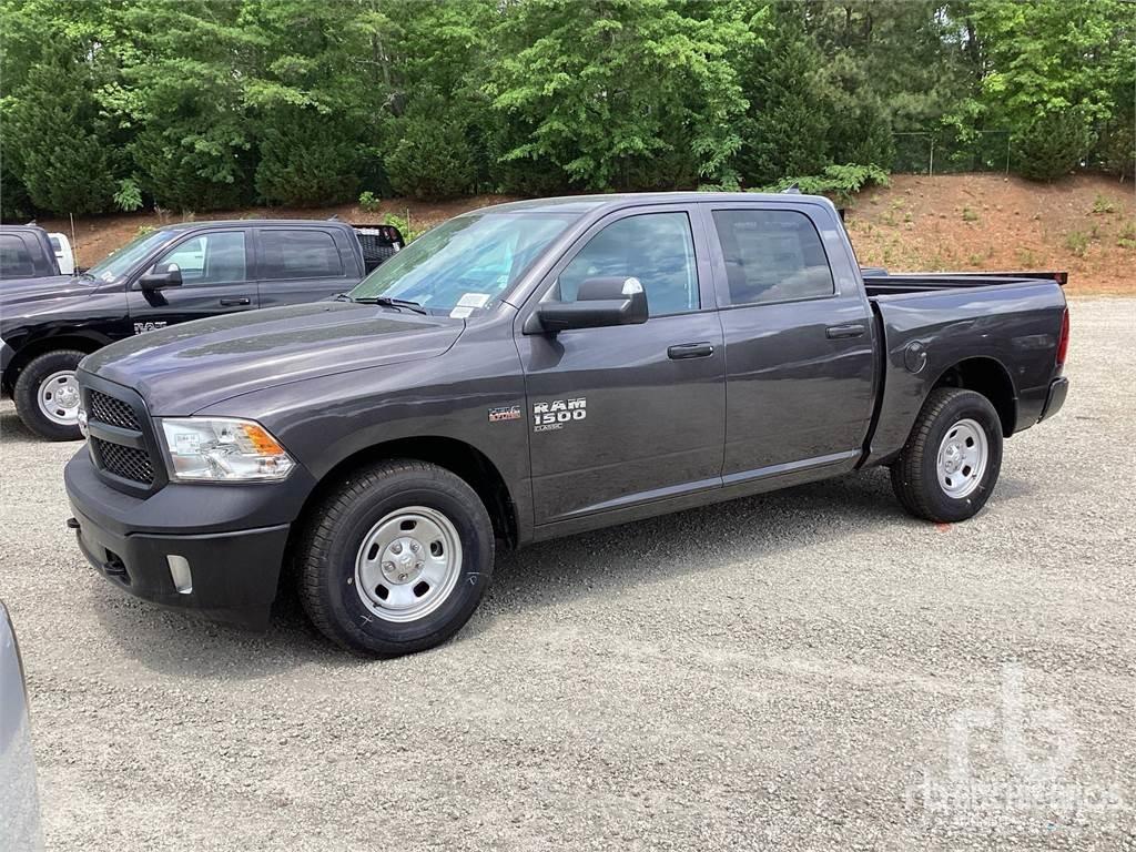 RAM 1500 Пікапи / Бічне розвантаження