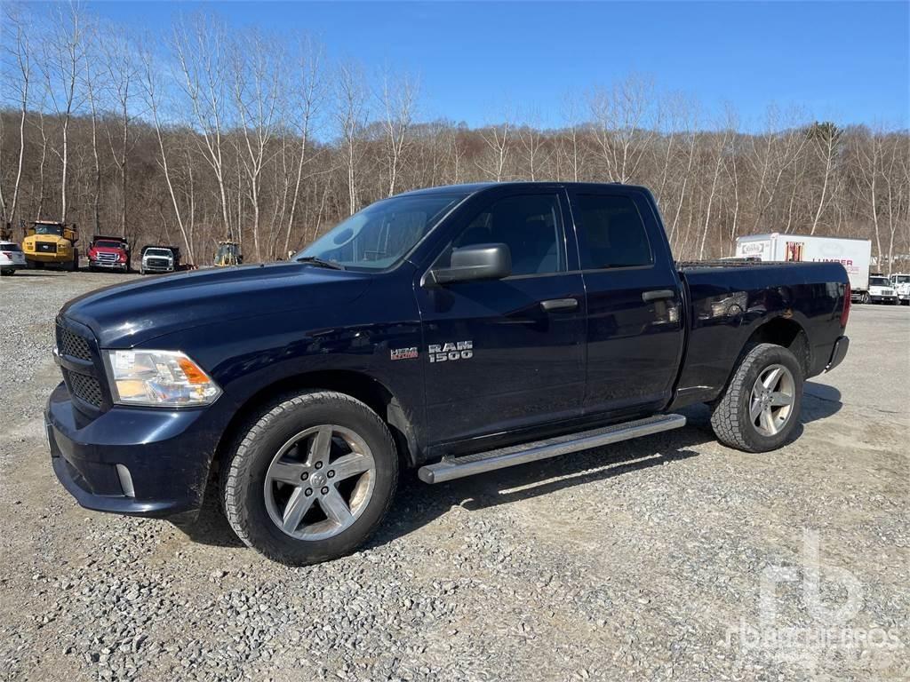 RAM 1500 Пікапи / Бічне розвантаження