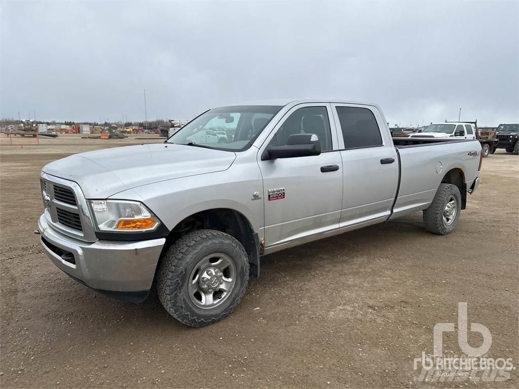 RAM 2500 Пікапи / Бічне розвантаження