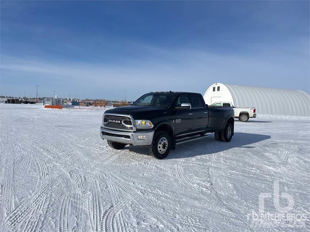 RAM 3500 Пікапи / Бічне розвантаження