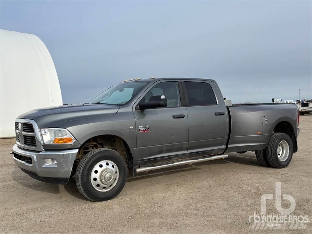 RAM 3500 Пікапи / Бічне розвантаження