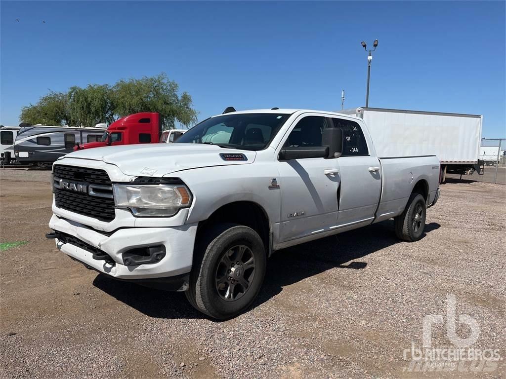 RAM 3500 Пікапи / Бічне розвантаження
