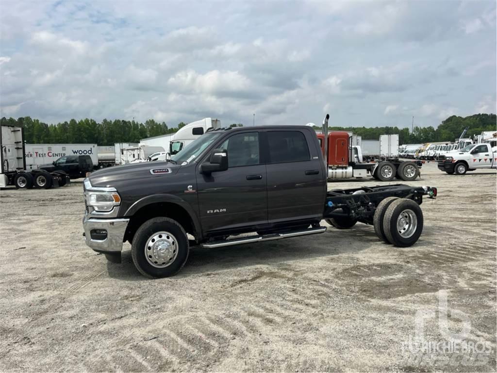RAM 3500 Шасі з кабіною