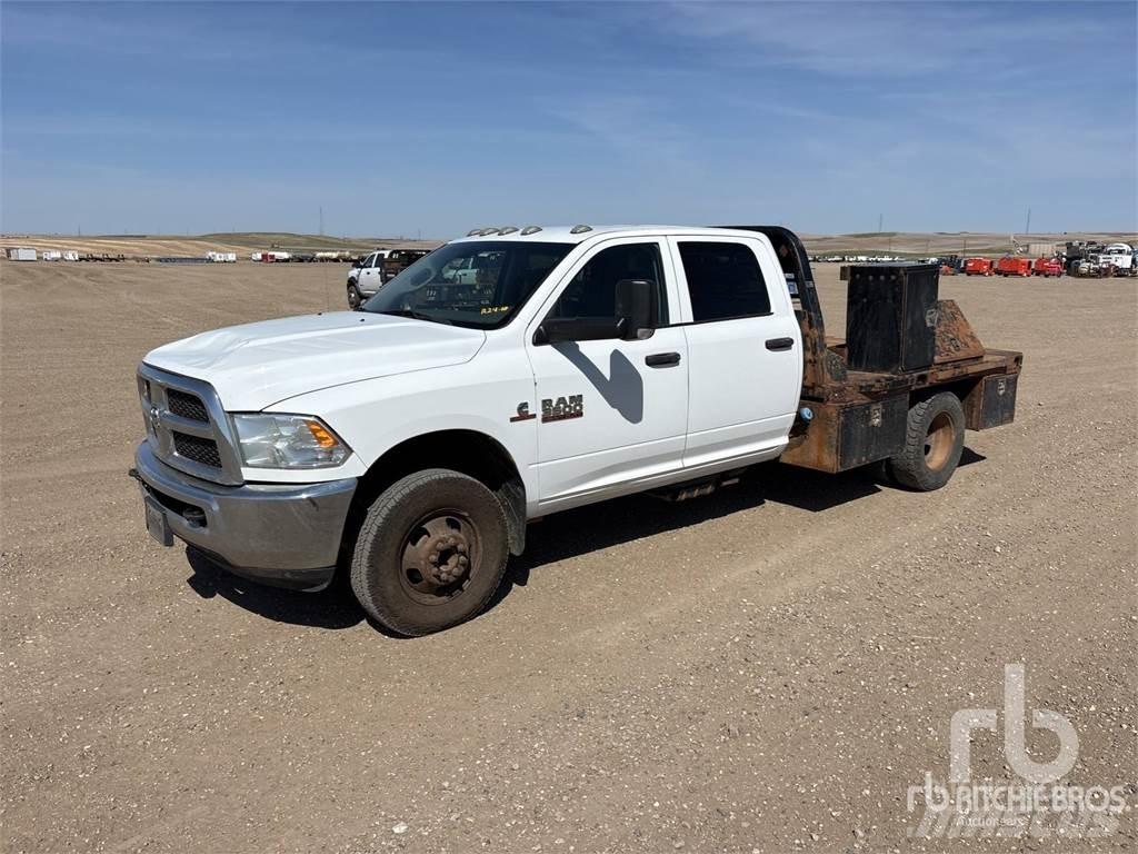 RAM 3500 Шасі з кабіною