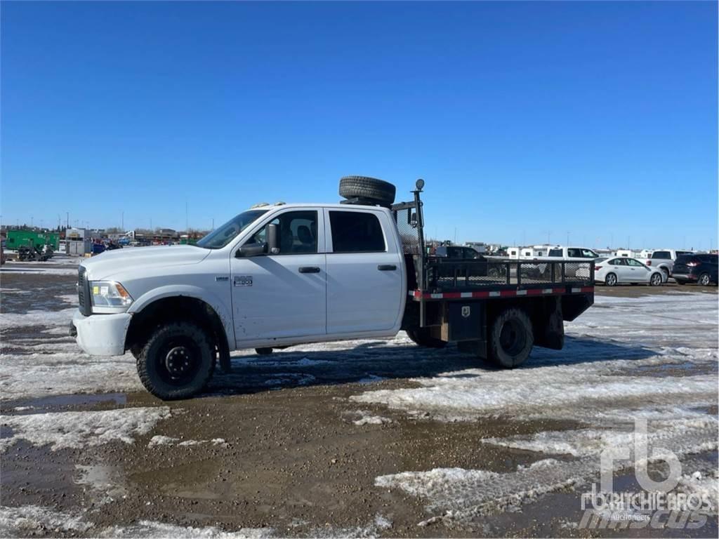 RAM 3500HD Вантажівки-платформи/бокове розвантаження