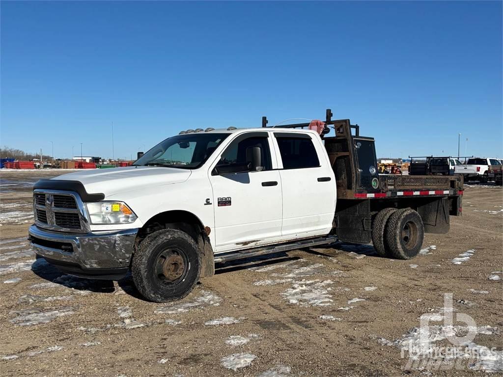 RAM 3500HD Вантажівки-платформи/бокове розвантаження