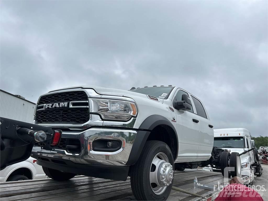 RAM 4500 Шасі з кабіною