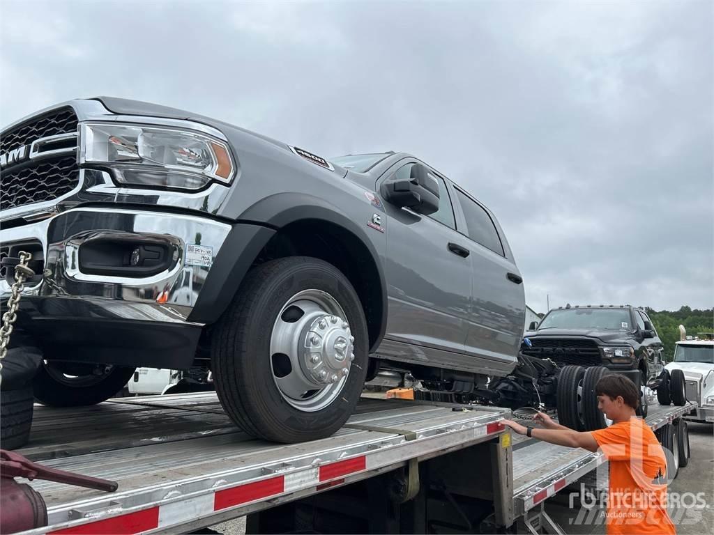 RAM 4500 Шасі з кабіною