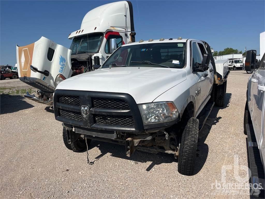 RAM 5500 Бортові вантажівки